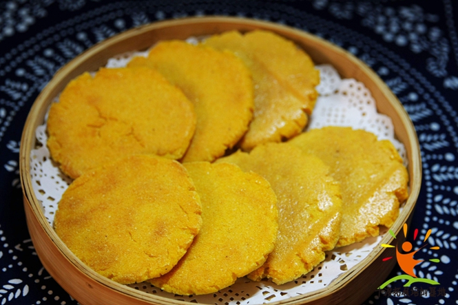 十渡拓展训练基地-棒子面贴饼子亲切而熟悉的农家美食